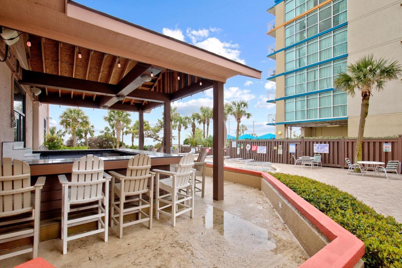 1br Oceanfront With Pool & Balcony *