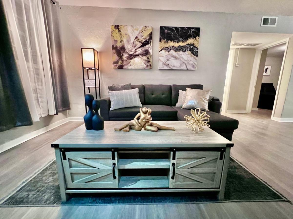 Short Walk To Beach, Hvac, Fast Wifi - 104 *