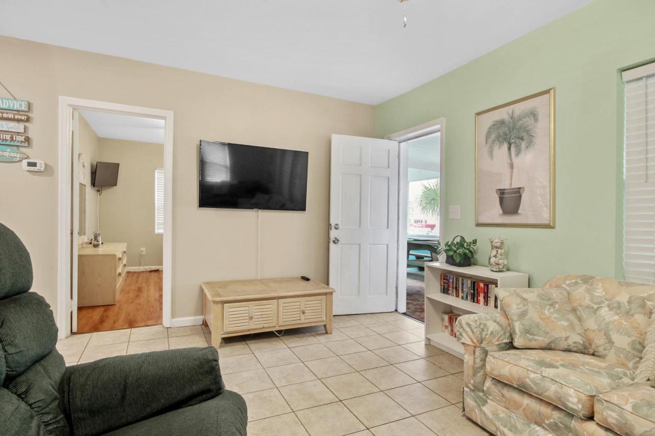 Holiday home Getaway At 15th & Perrin