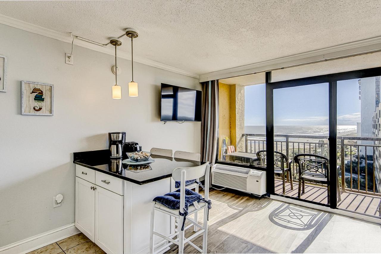 Apartment Caravelle 708 *