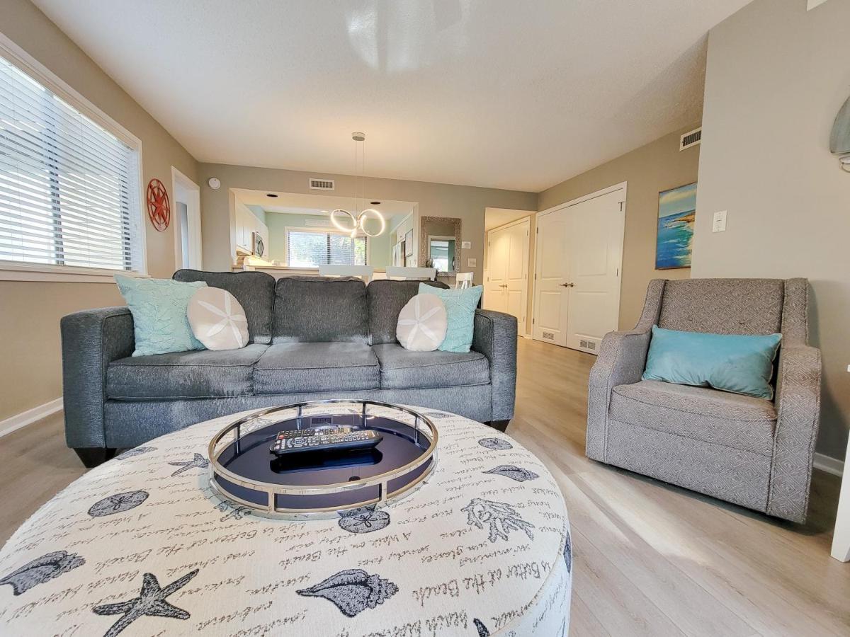 Splendid And Spacious 3 Bedroom - 15c Richmond Park - Kingston * Myrtle Beach