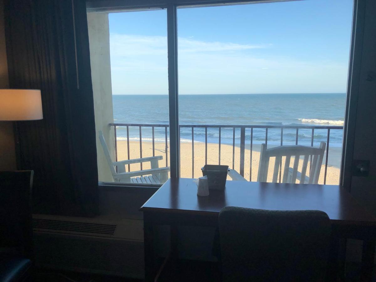 Gazebo Oceanfront Hotel 3*