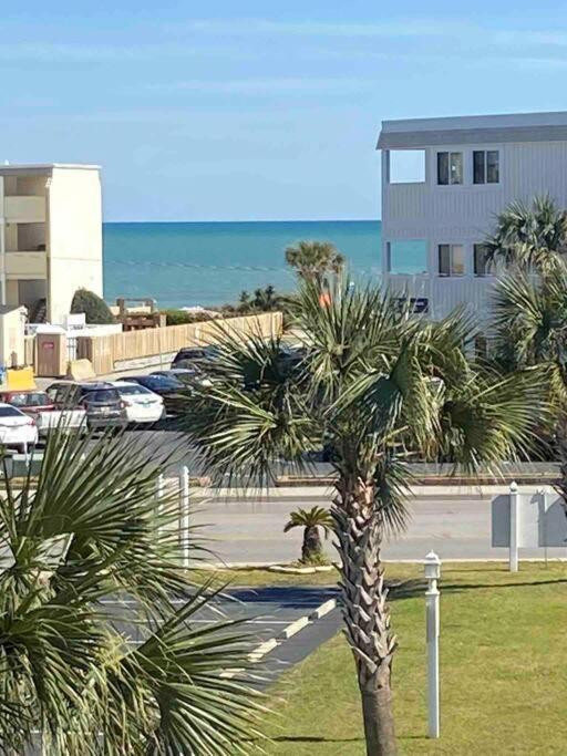 Great Beach Getaway! Apartment *