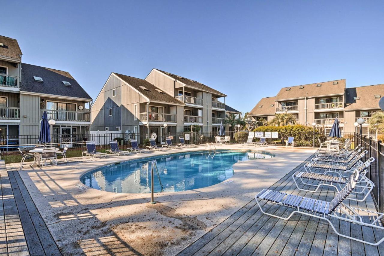 Surfside Vacation With Outdoor Pool Apartment
