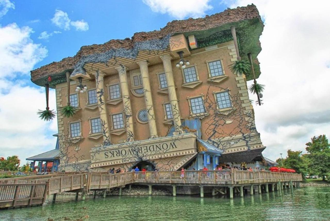Oceanfront Studio W Balcony For Weekend Getaway Apartment *