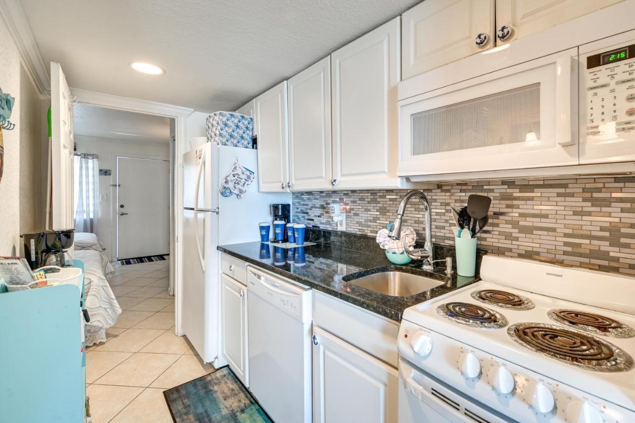 Apartment Blue Water Beachfront 2 Mi To Skywheel!