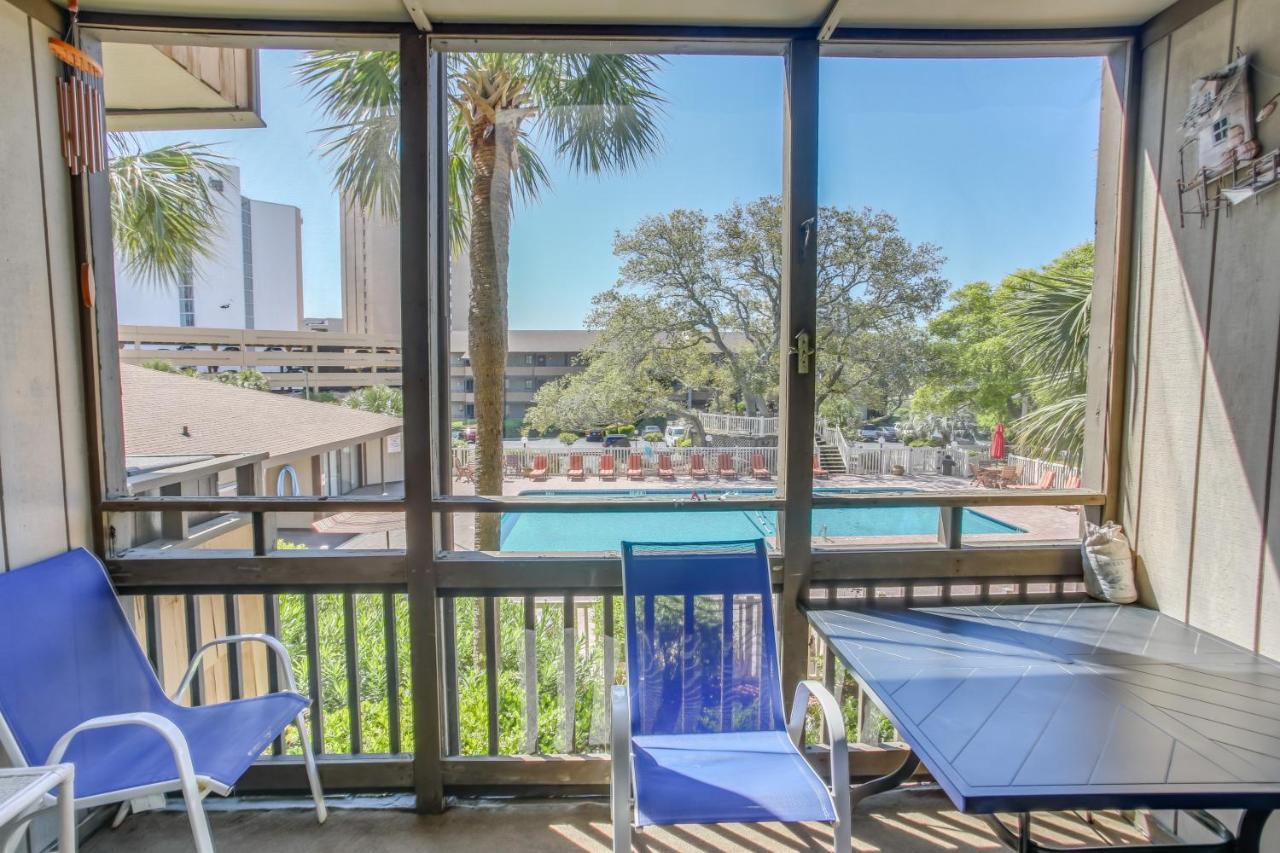 Myrtle With Pool - Walk To Beach! Apartment