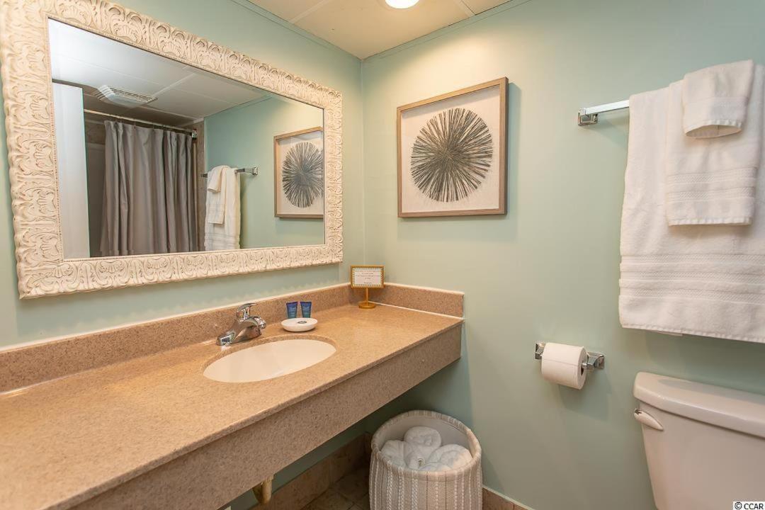Holiday home Completely Renovated Double Queen Direct Oceanfront - Ocean Reef 1503 Sleeps 4!