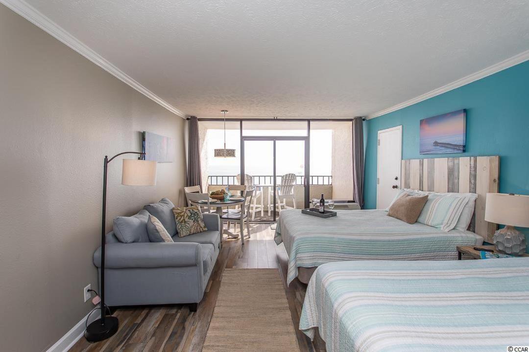 Completely Renovated Double Queen Direct Oceanfront - Ocean Reef 1503 Sleeps 4! Holiday home