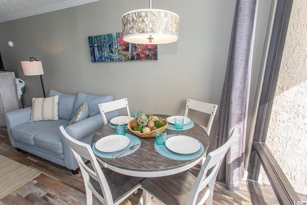 Completely Renovated Double Queen Direct Oceanfront - Ocean Reef 1503 Sleeps 4!