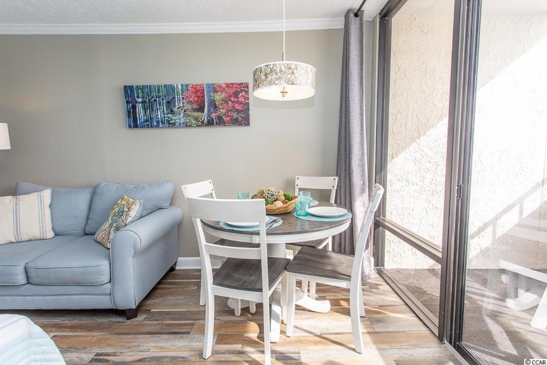 Completely Renovated Double Queen Direct Oceanfront - Ocean Reef 1503 Sleeps 4!
