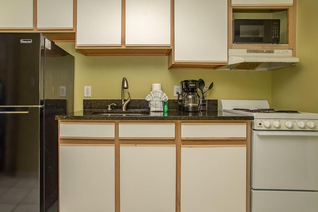 Holiday home Direct Ocean Front 1 Bedroom 2 Bathrooms Boardwalk Unit 539 Sleeps 8 Myrtle Beach