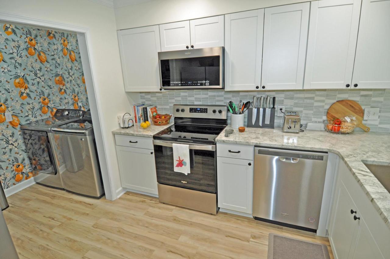 A4spv 3br/2b Close To The With Pool Villa
