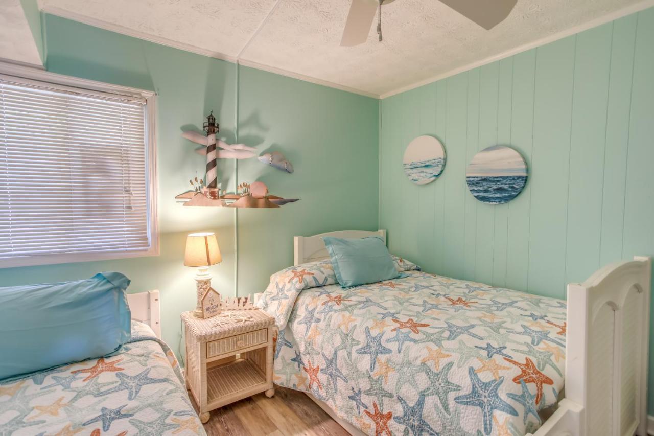 Myrtle With Pool - Walk To Beach! Apartment