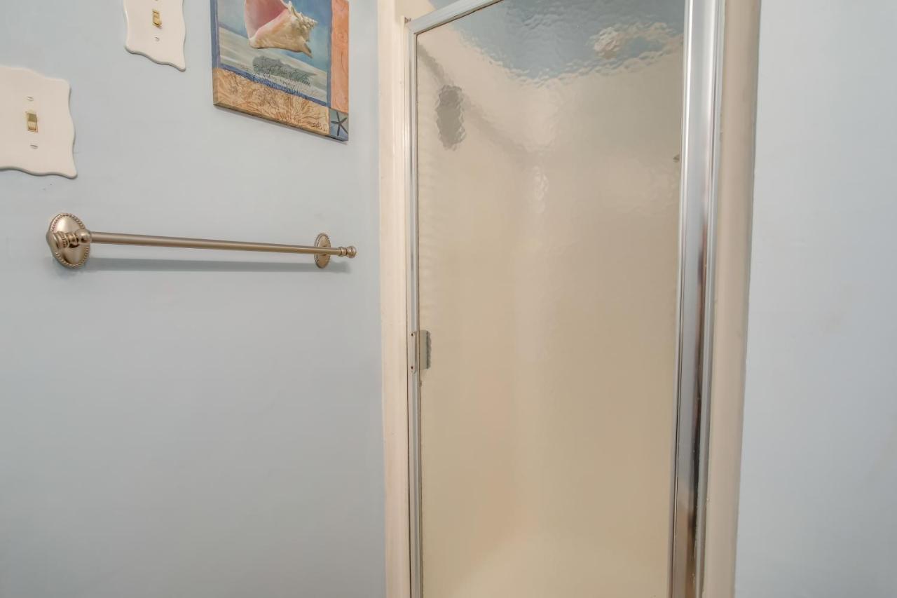 Myrtle With Pool - Walk To Beach! Apartment *