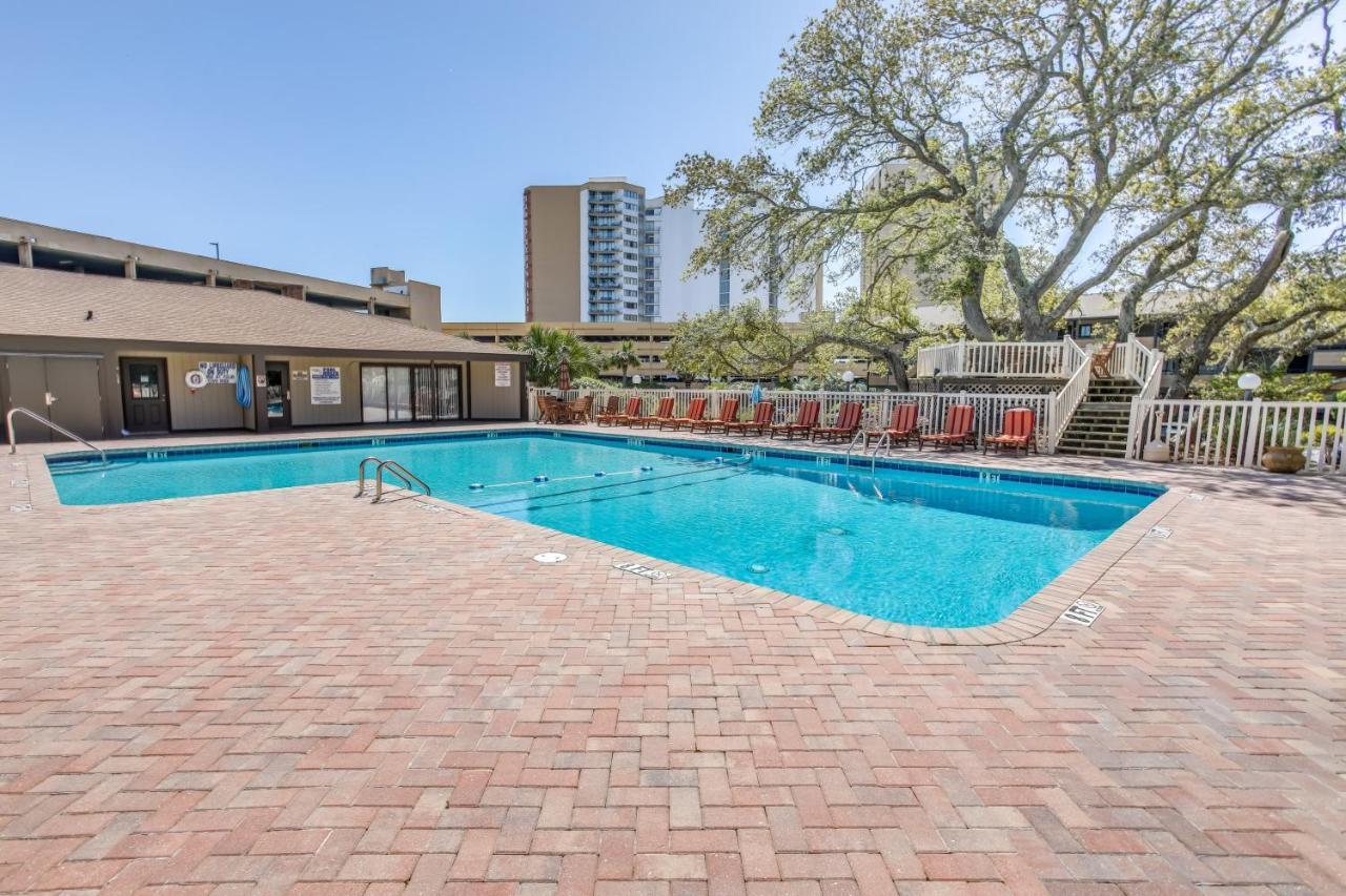 Myrtle With Pool - Walk To Beach! Apartment Myrtle Beach