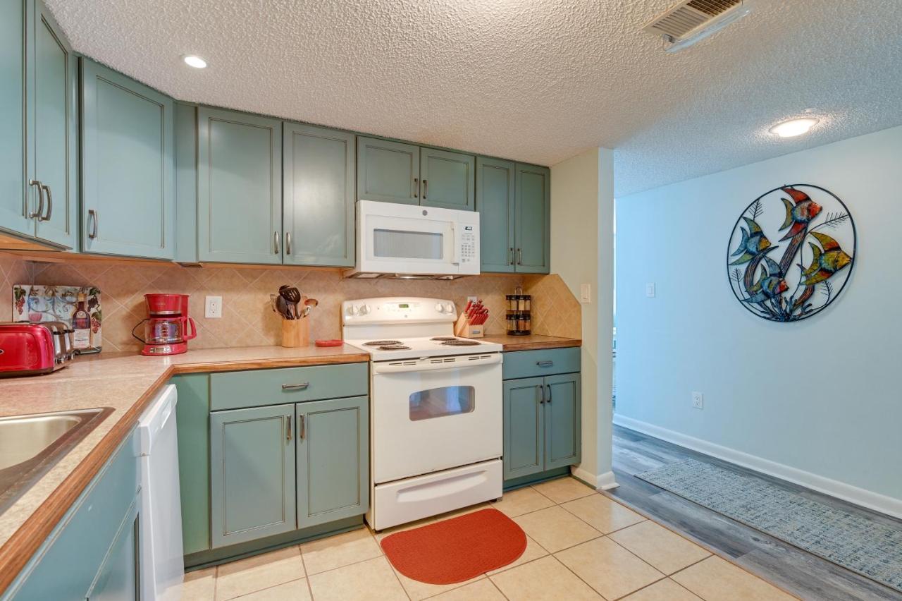Getaway With Pool Access And Patio With Ocean View Apartment *