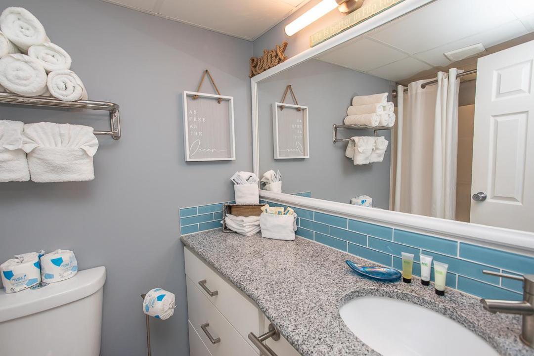 Oceanfront Dunes 2434 Perfect Couples Retreat Holiday home Myrtle Beach