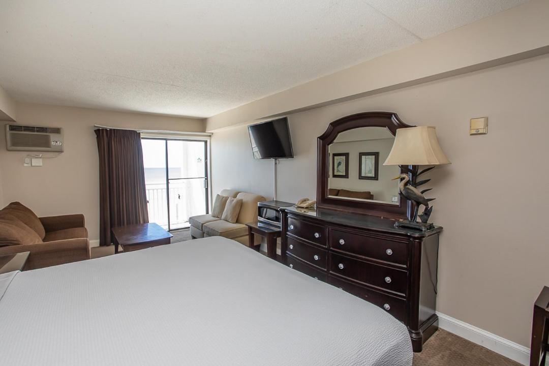 Recently Updated Oceanfront Studio- Sea Mist 20306 Holiday home