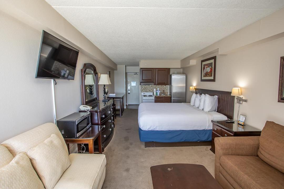 Holiday home Recently Updated Oceanfront Studio- Sea Mist 20306 Myrtle Beach