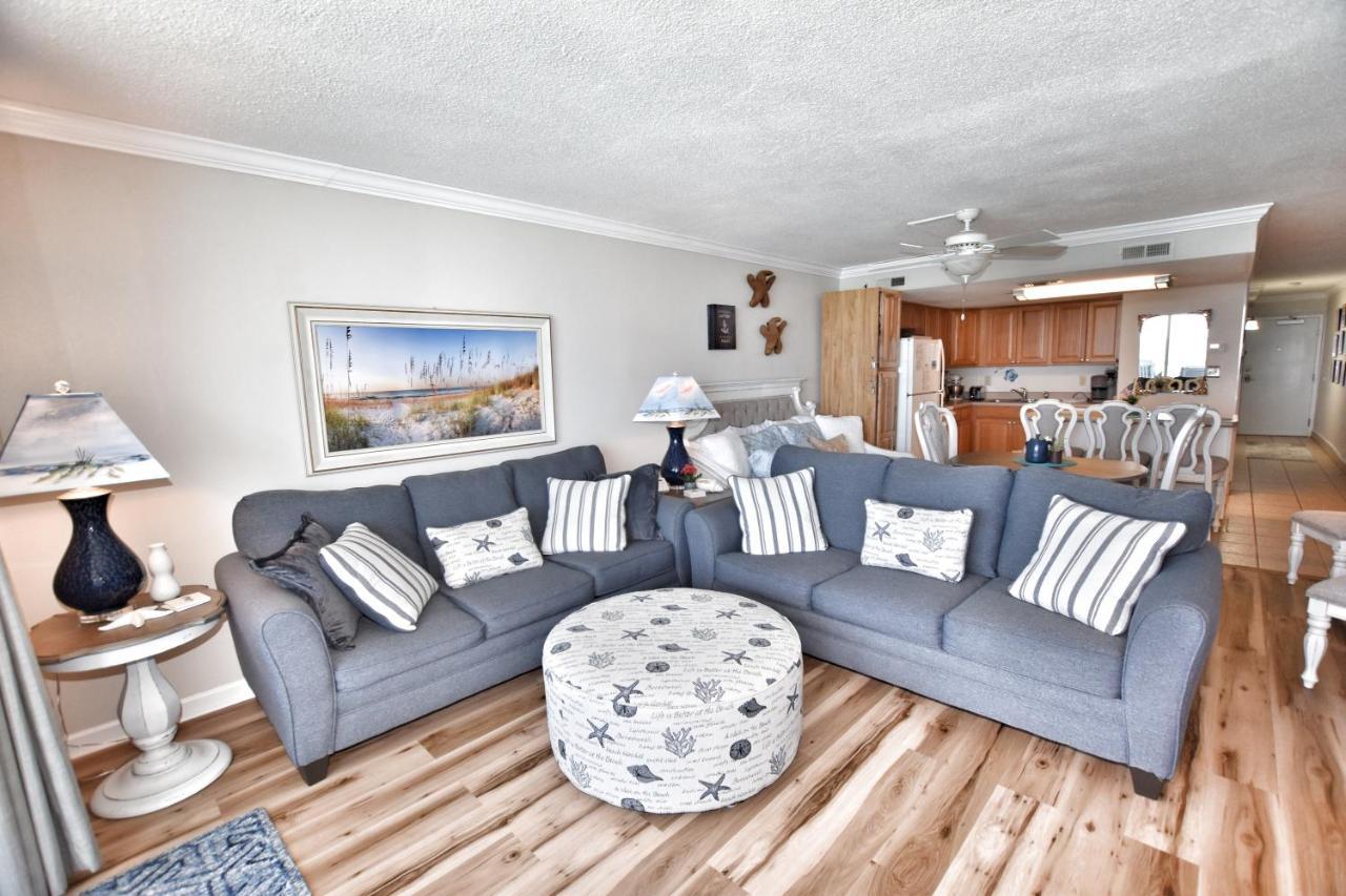 1405 Waters Edge Apartment *