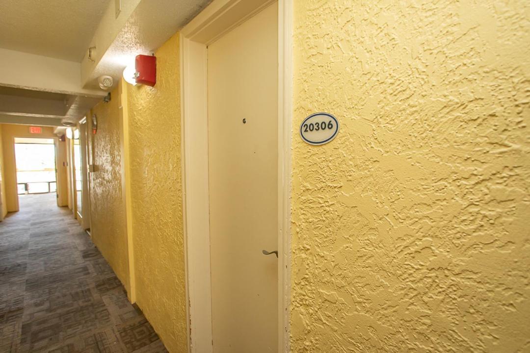 Recently Updated Oceanfront Studio- Sea Mist 20306 Myrtle Beach