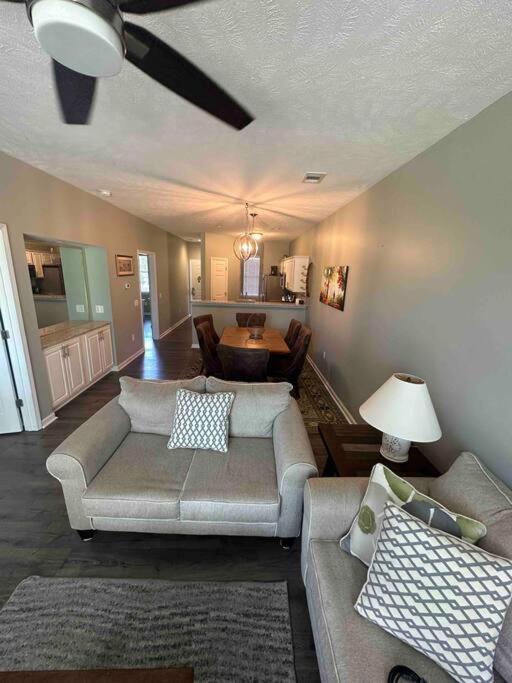 Myrtle River Oaks Apartment