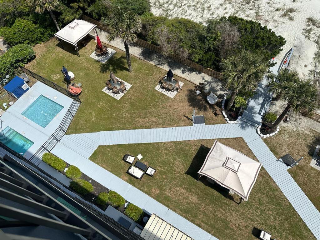 Willow Bay 803 Oceanfront Suite, Renovated Spring 2023 Desirable Golden Mile Location