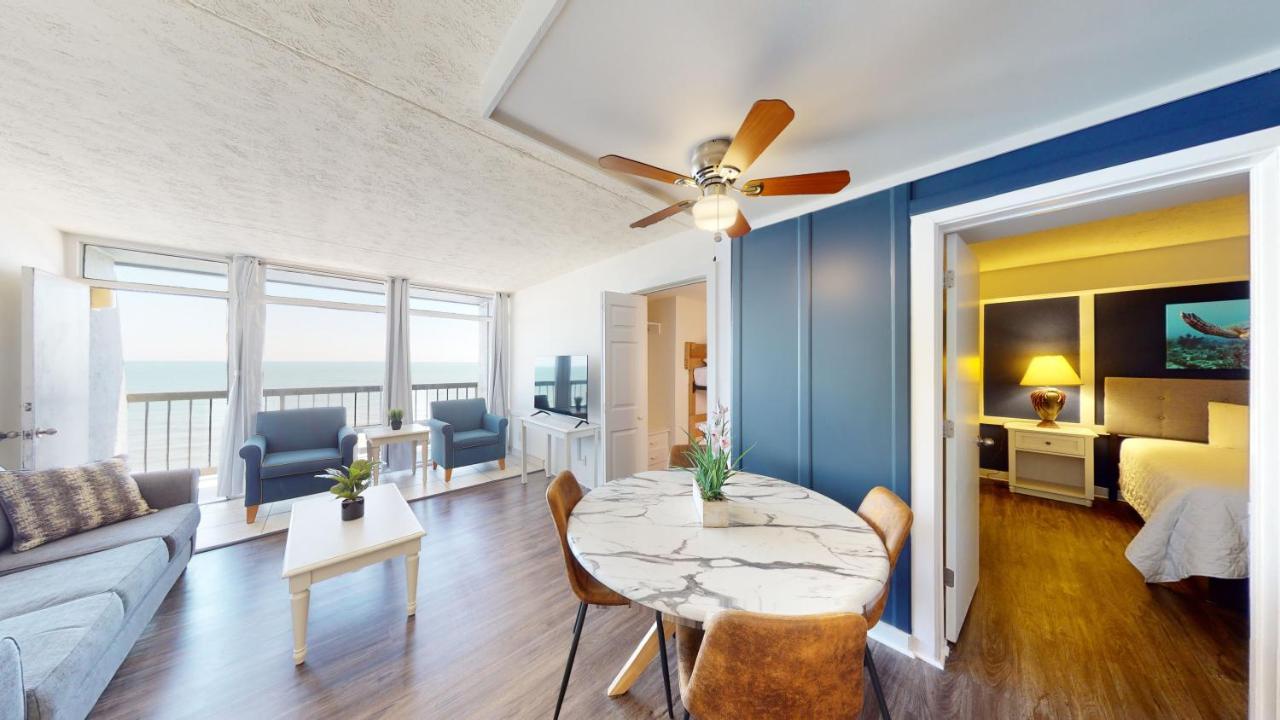 Apartment Willow Bay 803 Oceanfront Suite, Renovated Spring 2023 Desirable Golden Mile Location *