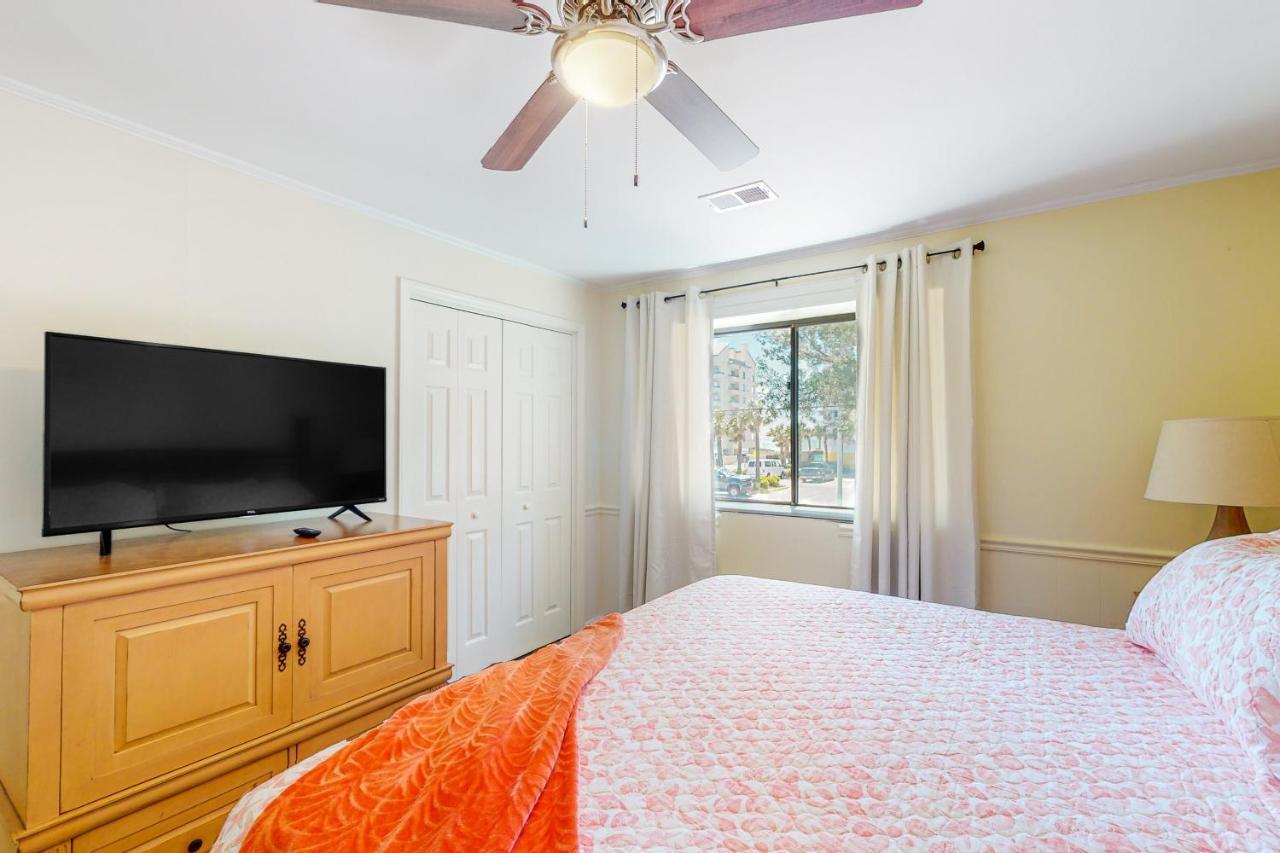 A Walk From The Beach, Unit B Apartment Myrtle Beach