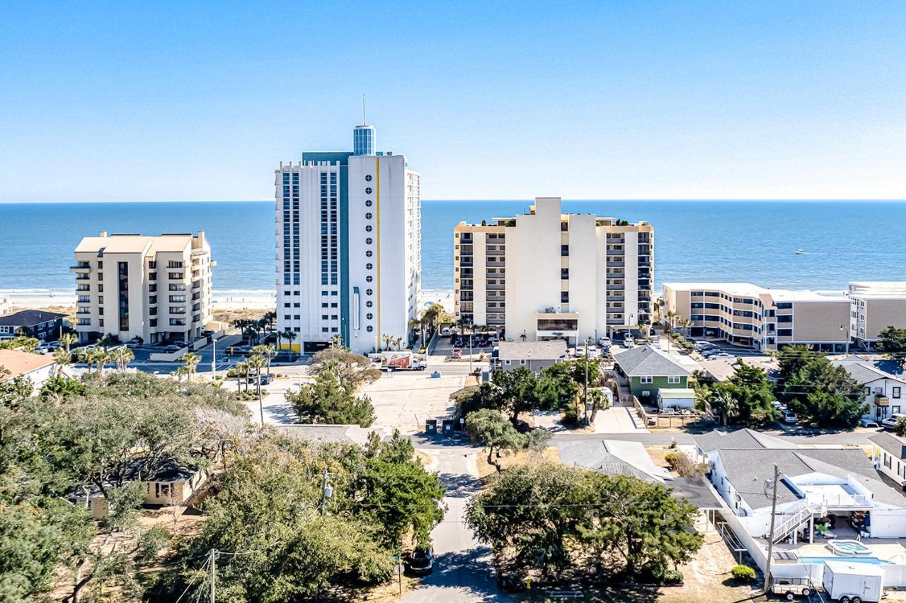 Apartment A Walk From The Beach, Unit B