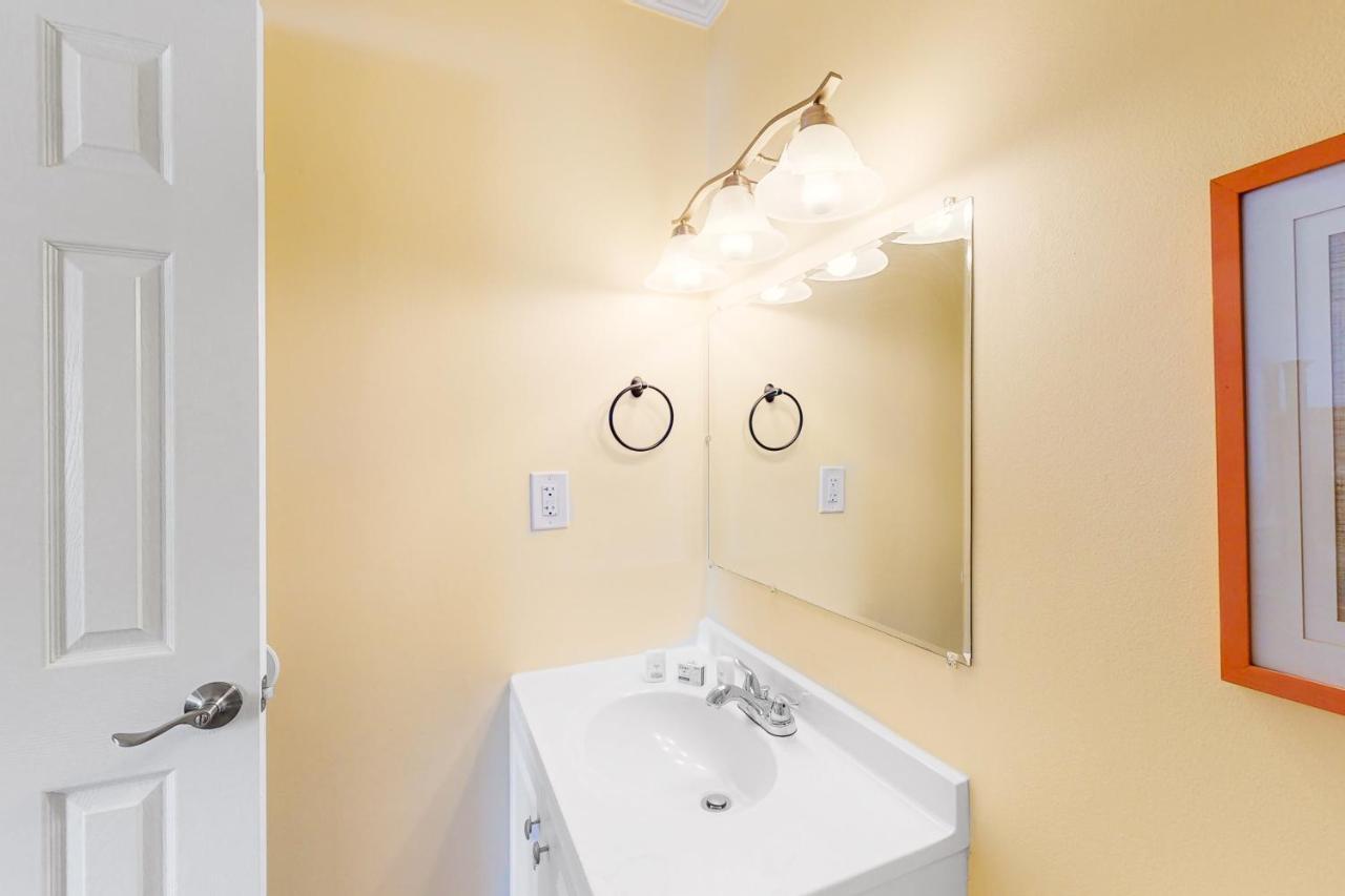 A Walk From The Beach, Unit B Apartment Myrtle Beach