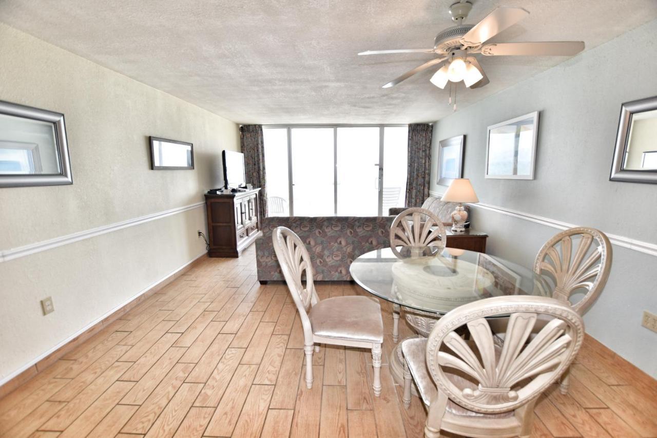 0404 Waters Edge Apartment