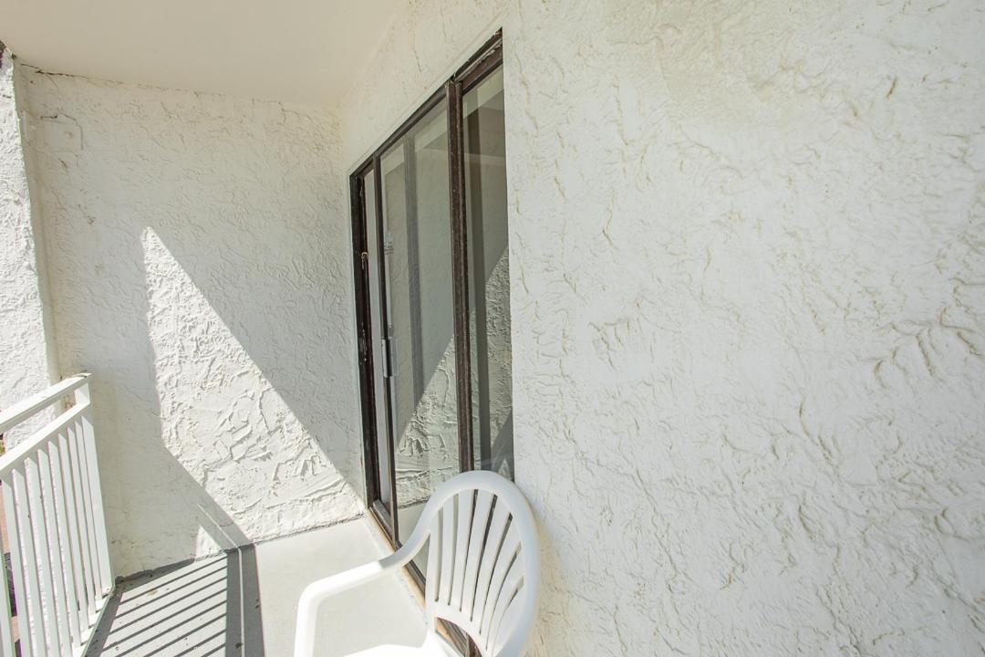 Recently Updated Oceanfront Studio- Sea Mist 20306 Holiday home *