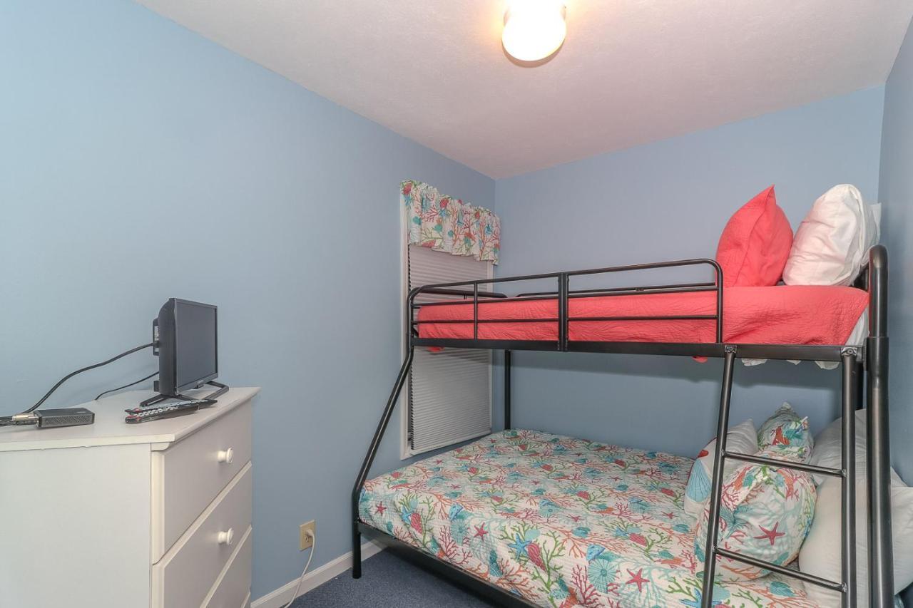 Surf Harbor, Unit 204 Holiday home