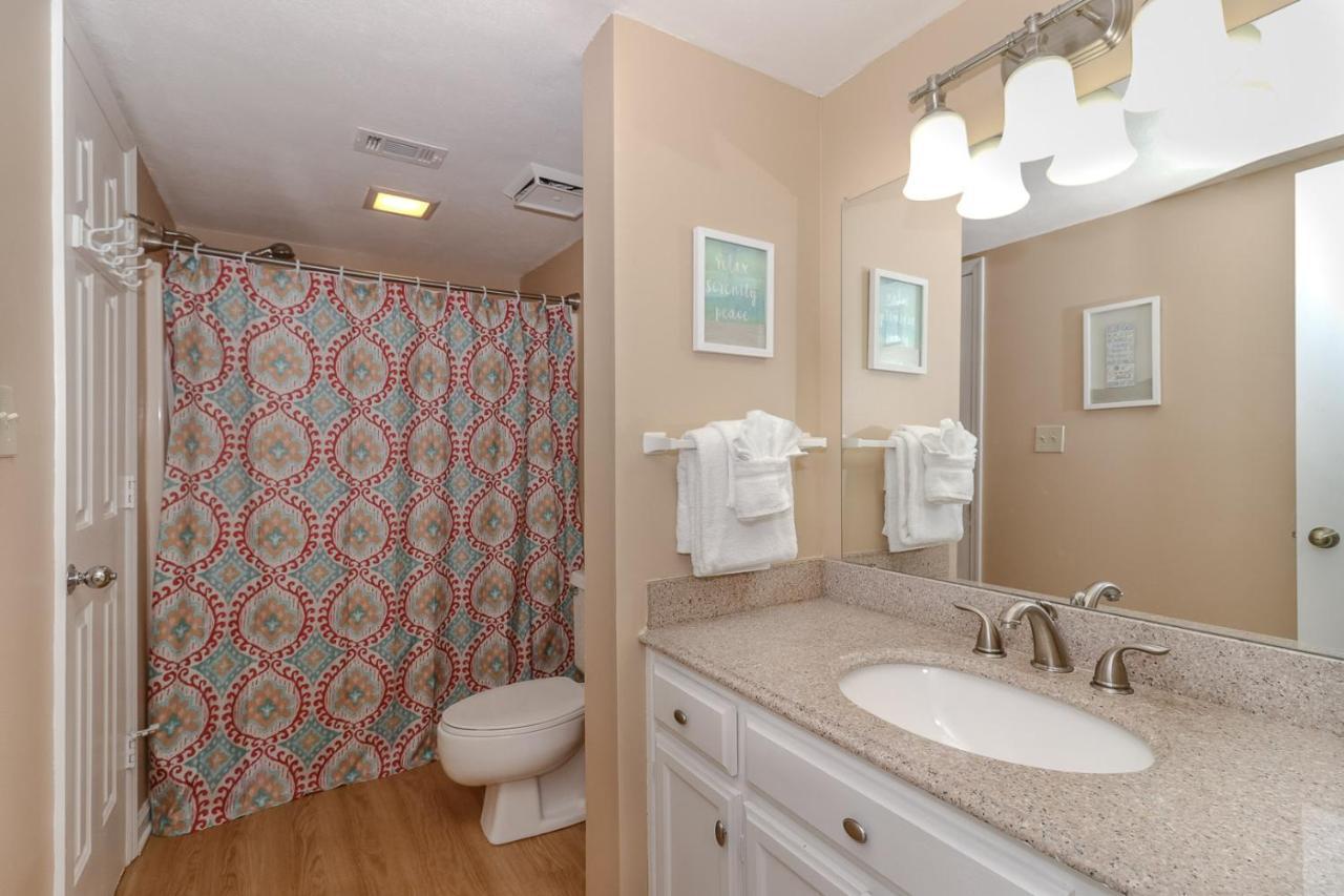 Surf Harbor, Unit 204 Holiday home