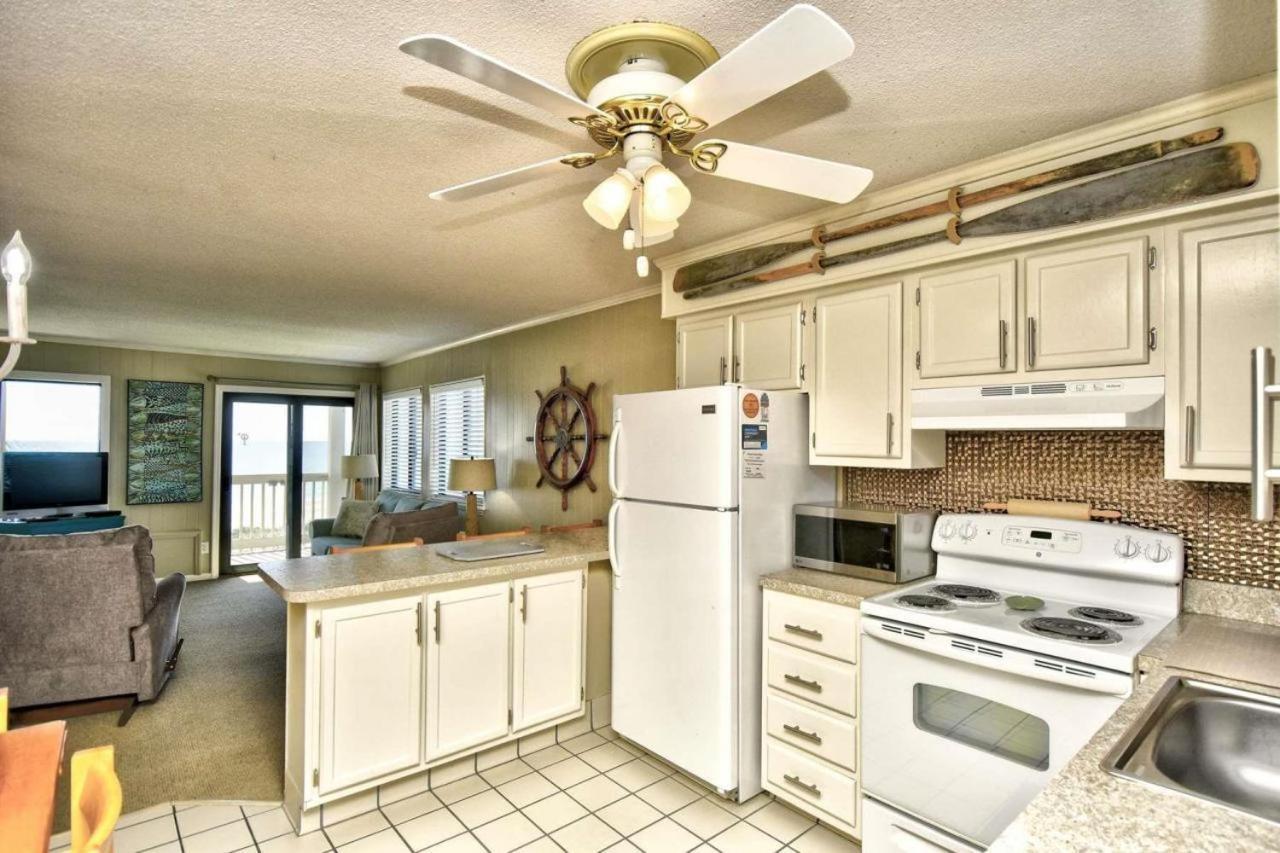 Stunning Oceanfront 2 Bedroom On The Golden Mile- Ocean Forest Villas B-210-sleeps 6! *