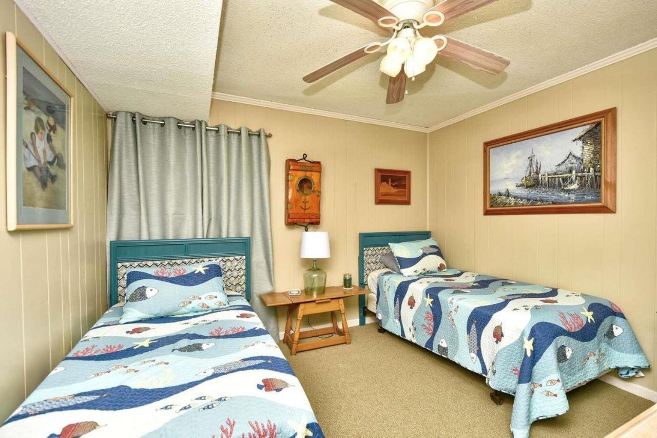 Holiday home Stunning Oceanfront 2 Bedroom On The Golden Mile- Ocean Forest Villas B-210-sleeps 6! *