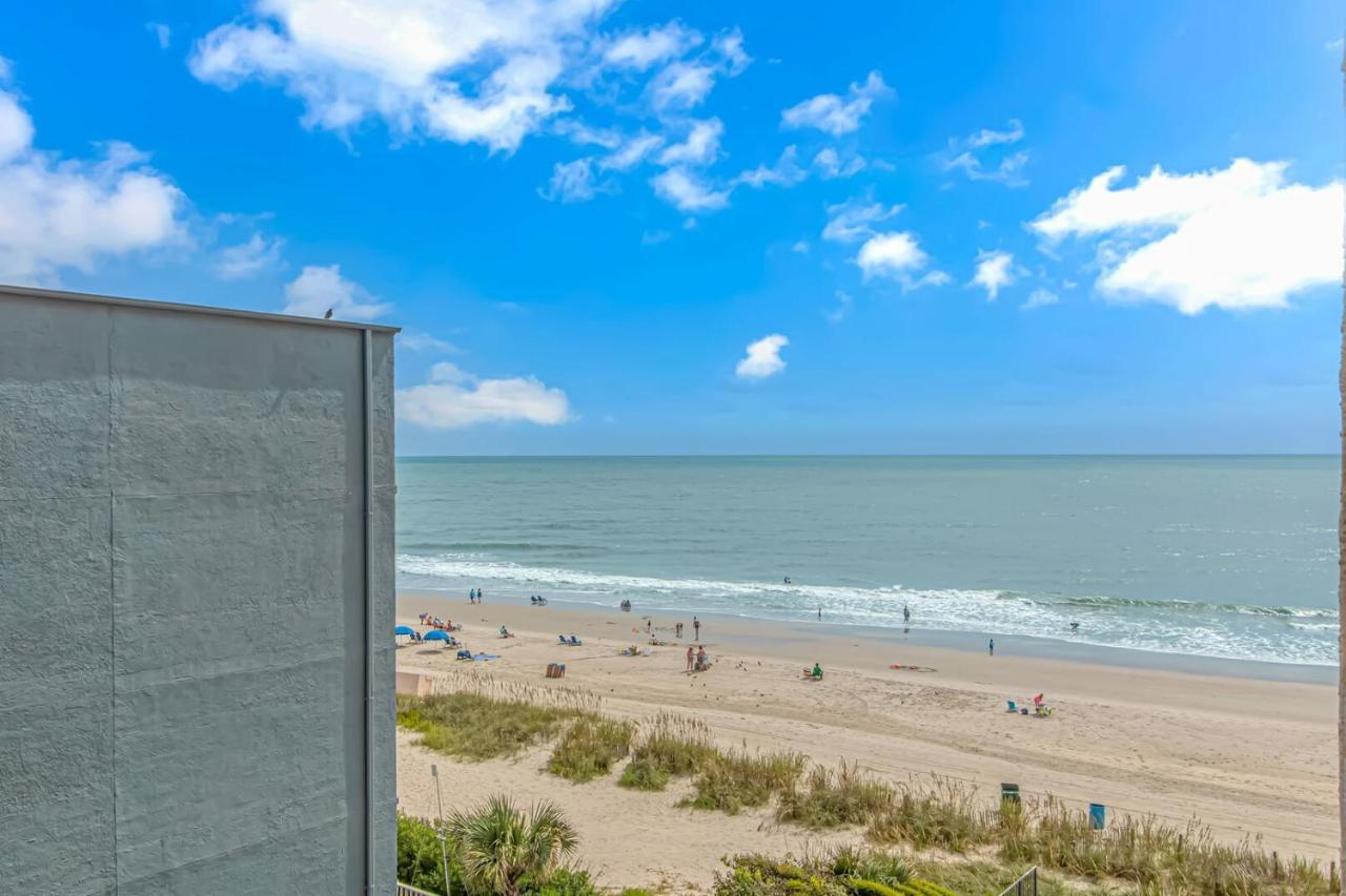 Holiday home Ground Floor Direct Oceanfront Double Queen Suite! Perfect For 4 Guests! Sea Mist 20106 *