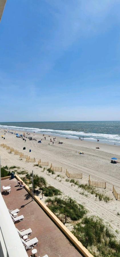 Oceanfront Efficiency T504 Apartment *