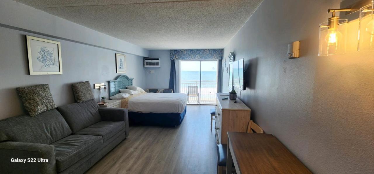 Apartment Oceanfront Efficiency T504 Myrtle Beach