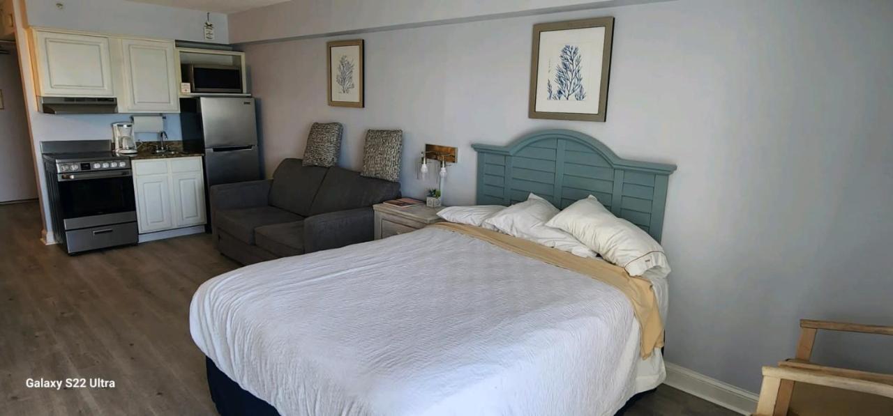 Apartment Oceanfront Efficiency T504 *