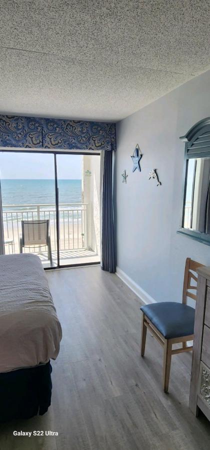Apartment Oceanfront Efficiency T504