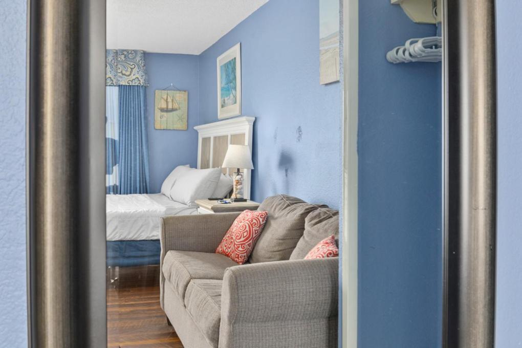 Ocean View King Suite! Perfect For 4 Guests! Sea Mist Unit 51304 *