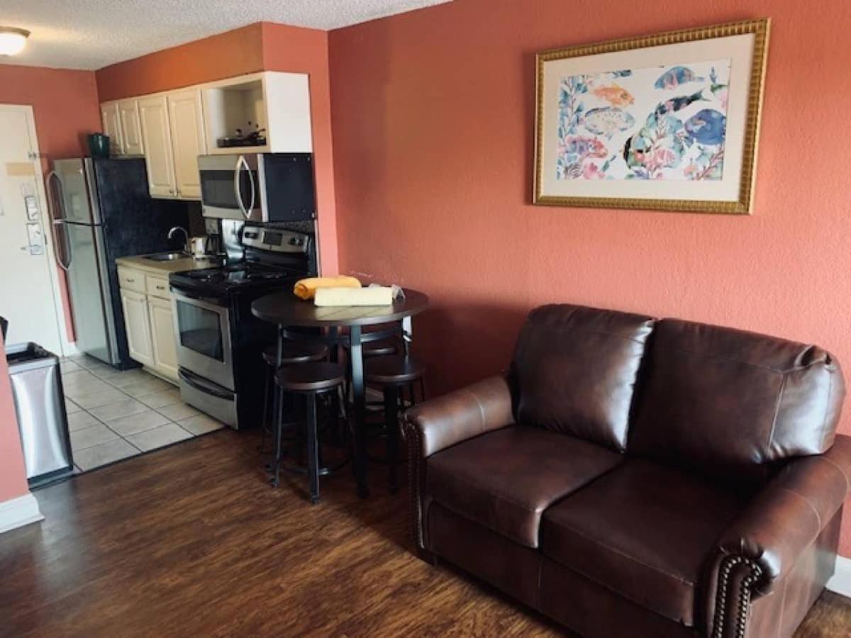 Ocean View King Suite! Perfect For 4 Guests! Sea Mist 50903 * Myrtle Beach