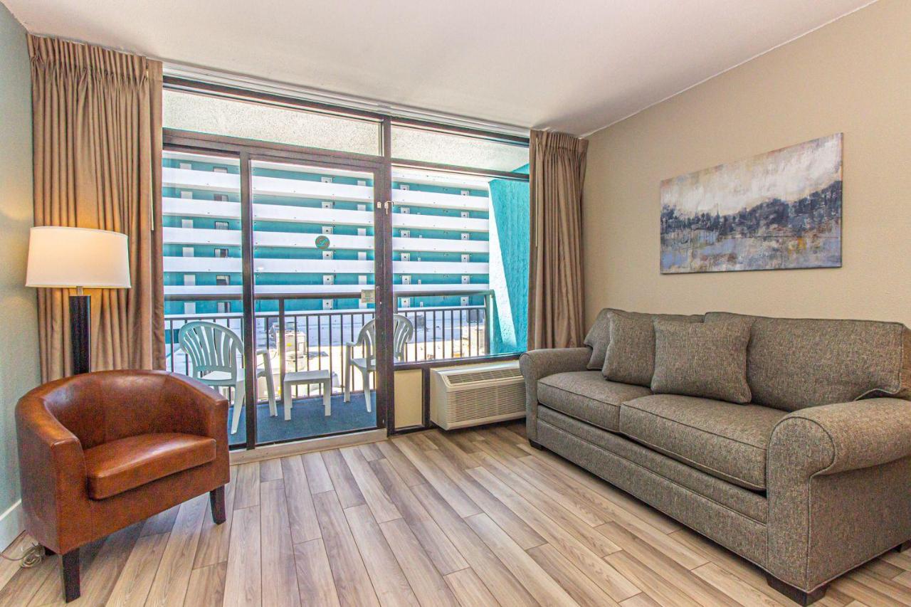 Landmark King Unit 710 Beautifully Updated Sleeps 4 Holiday home Myrtle Beach