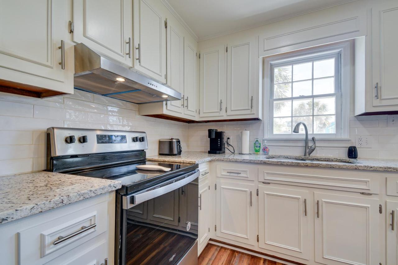 Holiday home Coastal-chic Near Myrtle Beach, Walk To Ocean Myrtle Beach