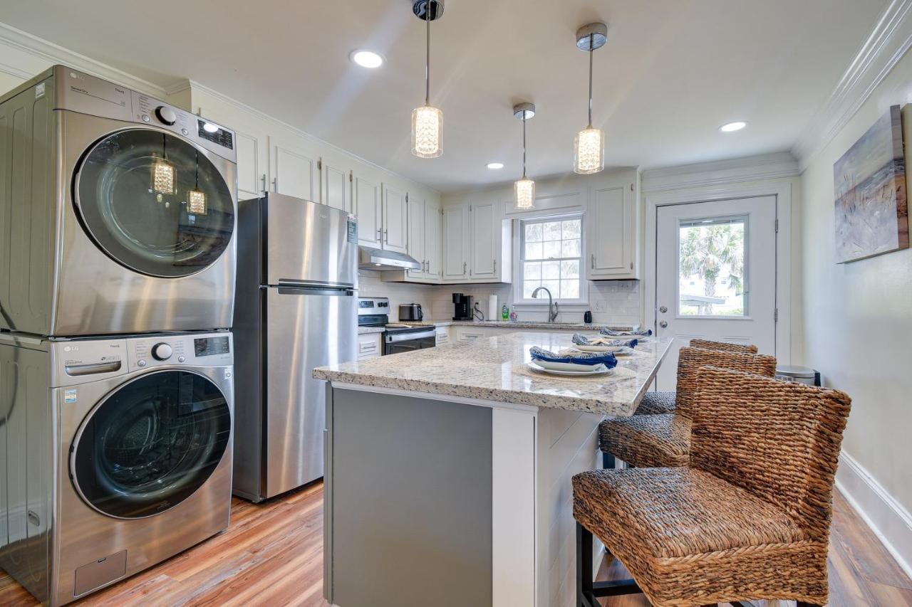 Coastal-chic Near Myrtle Beach, Walk To Ocean Holiday home *