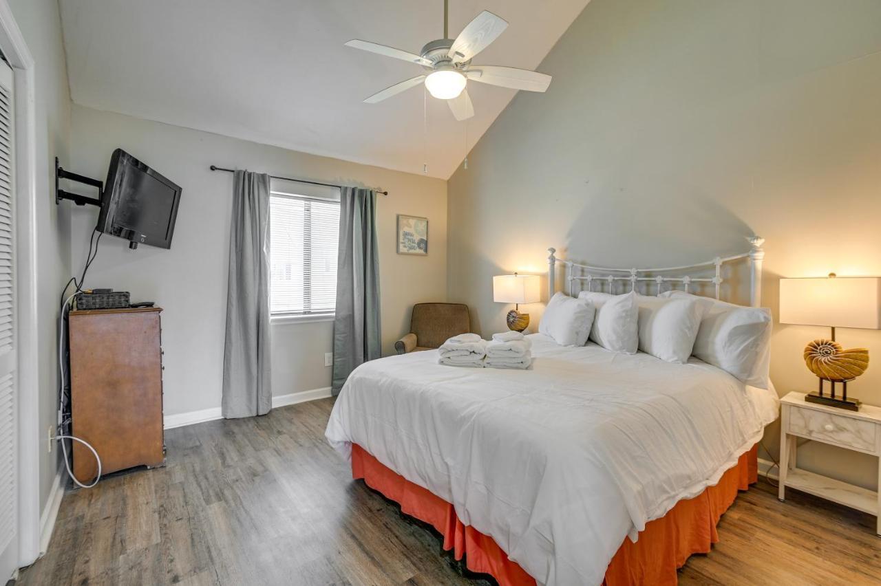 Apartment Myrtle Retreat With Pool Access Near Beach!