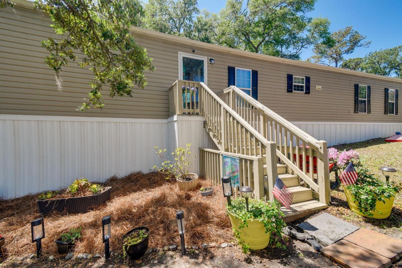 Adorable Studio About 1 Mi To Cherry Grove Beach! Apartment